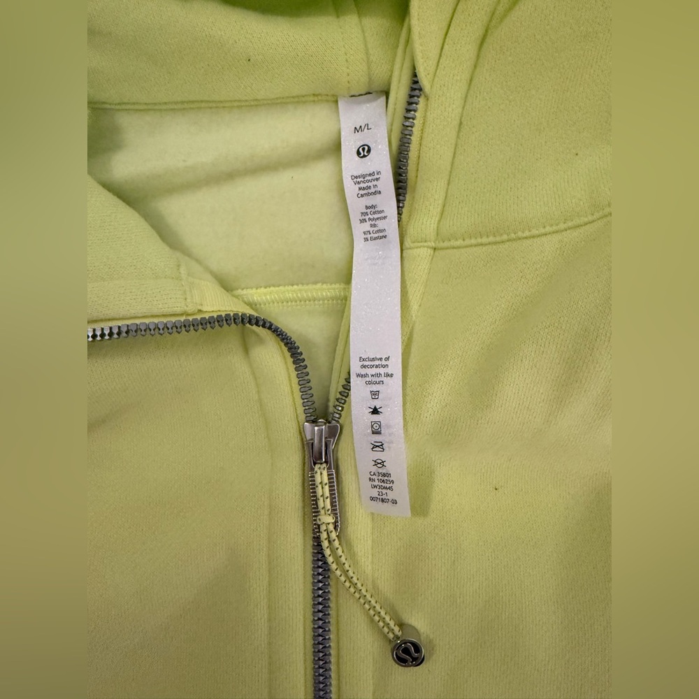 Women’s Lululemon Scuba Oversized Half-zip Hoodie in Electric Lemon size M/L - Picture 4 of 5